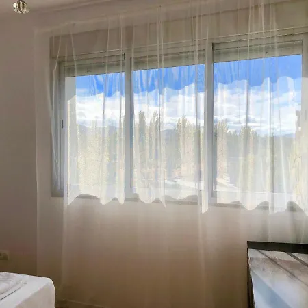 Luminoso A 10 Minutos De Granada Con Piscina